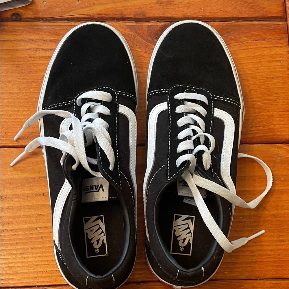 Vans Youth Classic Black and White Sneakers